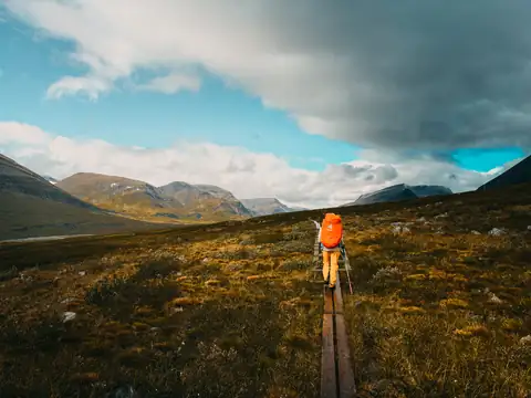 Climbing to Tjäktja