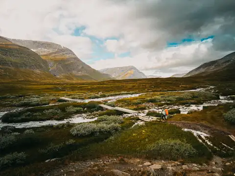 Climbing to Tjäktja